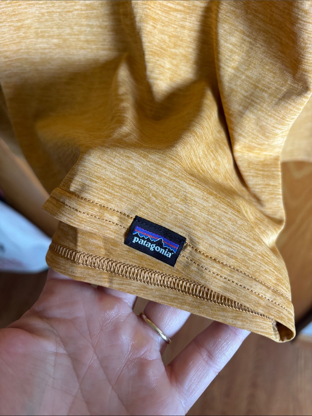 Patagonia Capilene Cool Daily Long sleeve - Picture 5 of 6